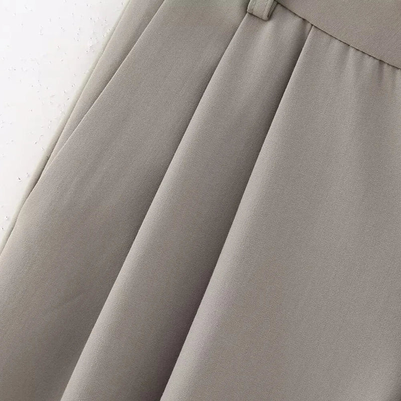 Conjunto Elegante com Cinto de Destaque - DermeBela