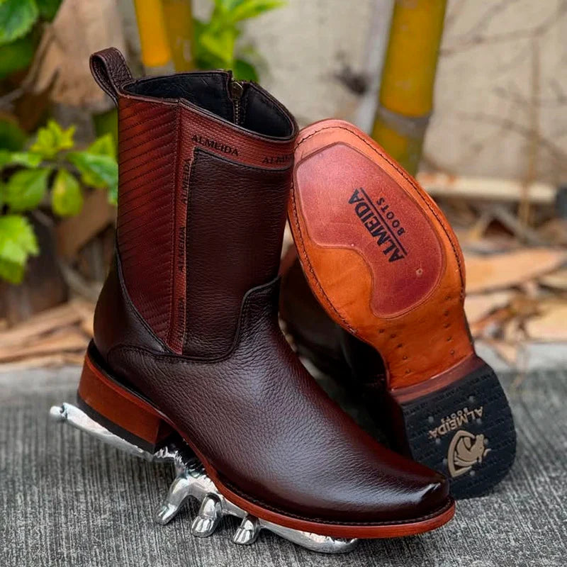 Kit Bota Maverick 3.0 em Couro Legítimo com Palmilha Ortopédica + BRINDES: Boné, Cinto, Carteira e Copo